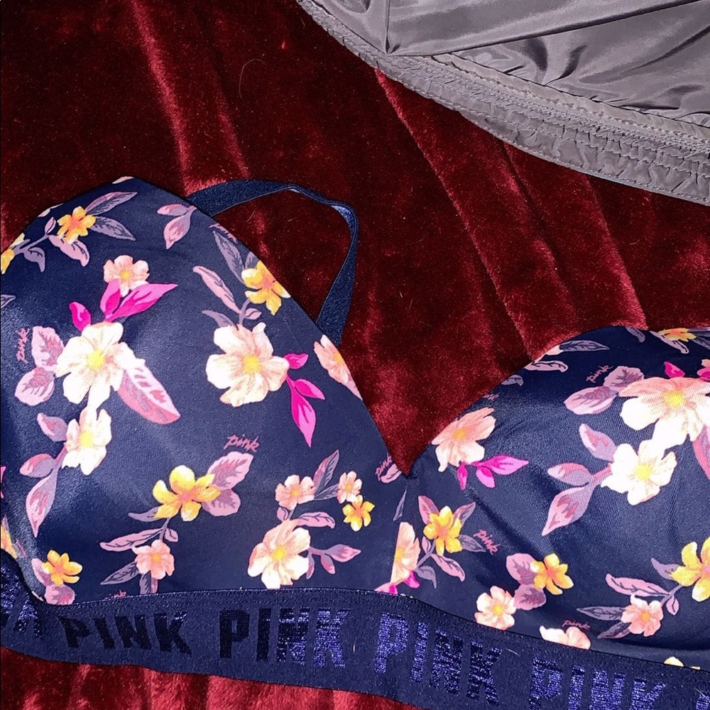 victoria’s secret pink bra